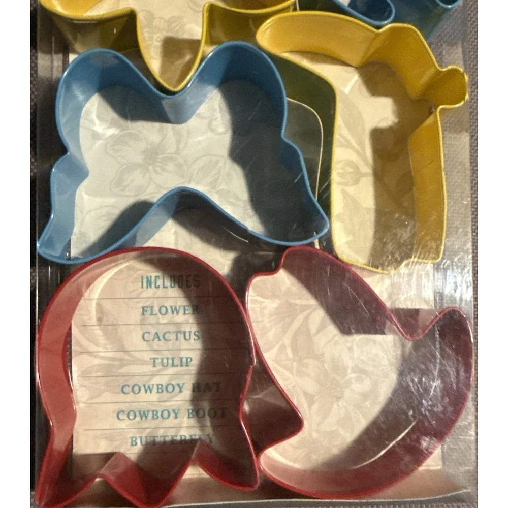 Pioneer Woman Timeless Cookie Cutters 6 pc Set‎ & Sugar Cookie Recipe New In Box